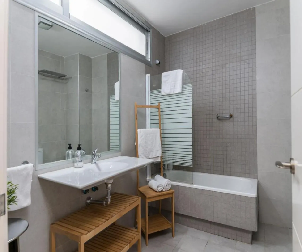 Trinidad Con Parking By Dossan Apartment Malaga Spain